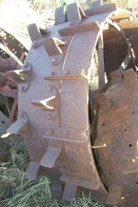 WALLISTRACTORSTEELWHEELS3733