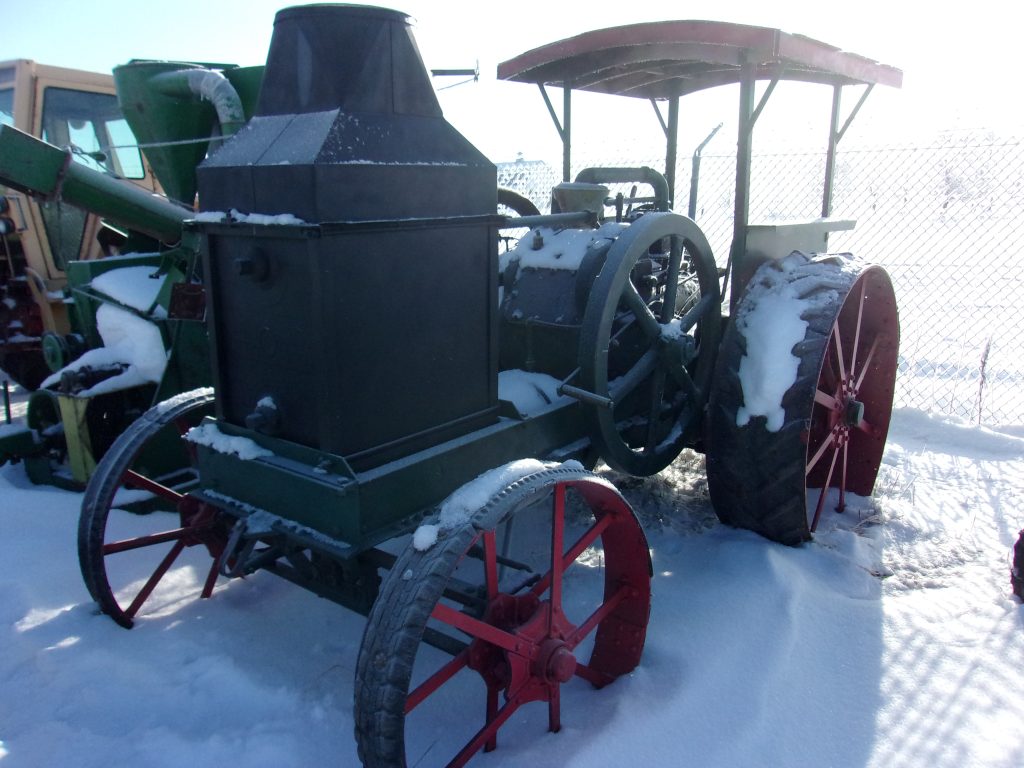 RUMELY1630TRACTOR4374