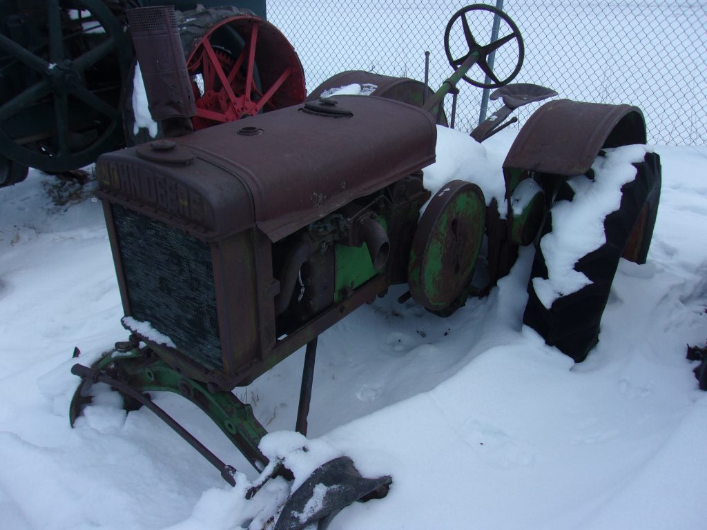 JOHNDEEREGPTRACTOR318600