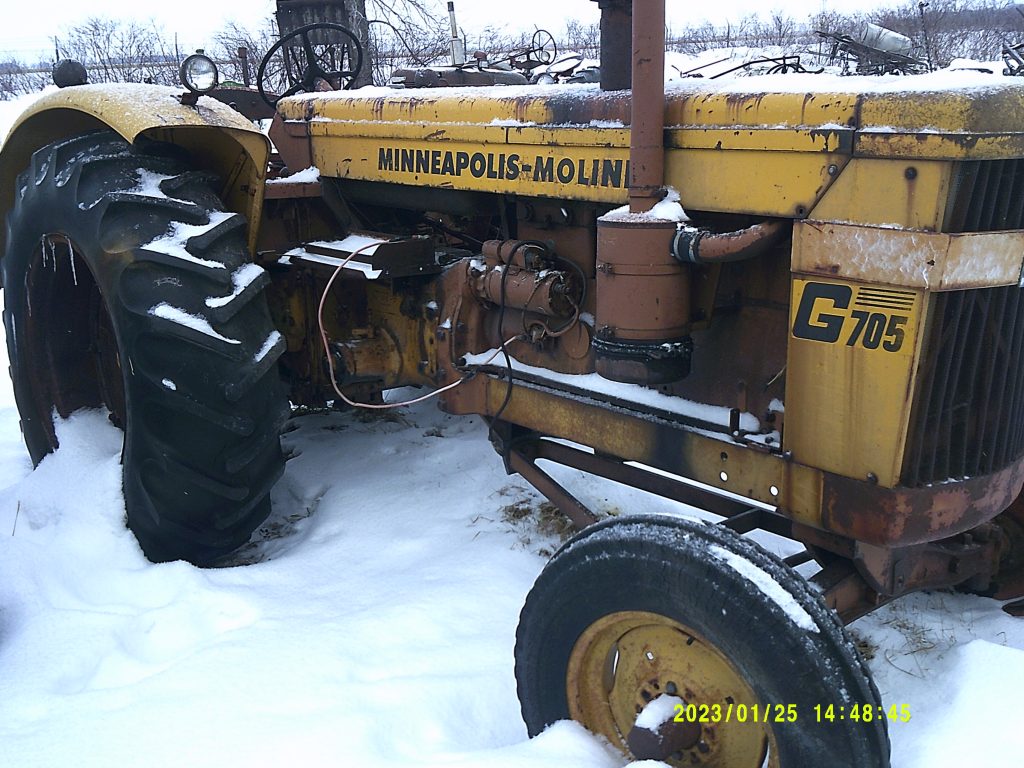MMG705TRACTOR01604904