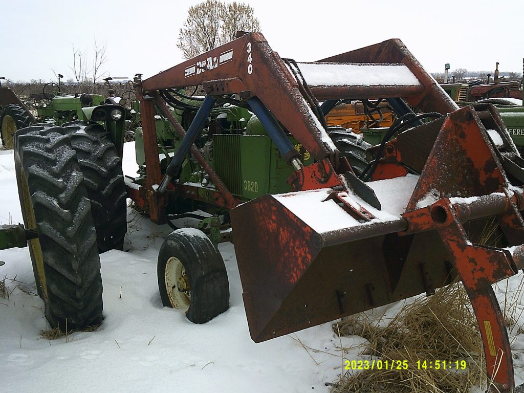 JOHNDEERE3020TRACTOR092580