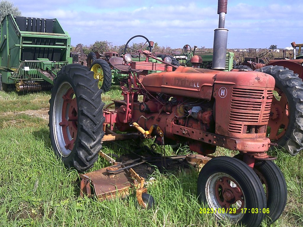 IHHTRACTOR219027