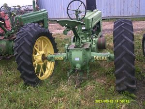 JOHNDEEREBTRACTOR74607
