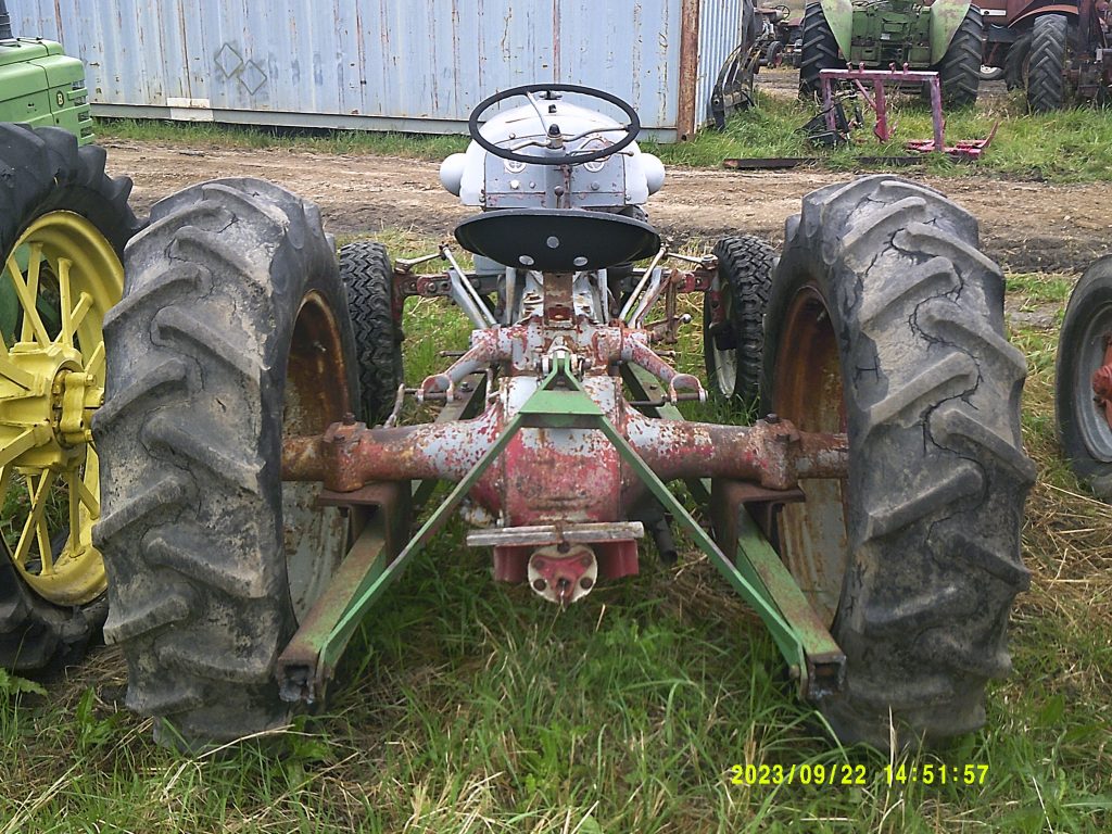 FORD9NTRACTOR180594