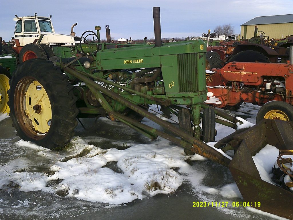 JOHNDEERE60TRACTOR6010333