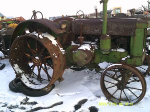 JOHNDEEREDTRACTOR275605