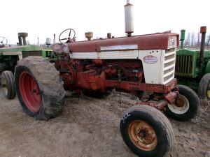IH560TRACTOR9197