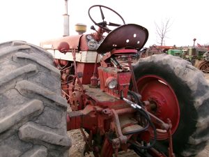 IH560TRACTOR9197