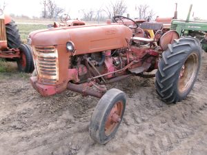 IH300UTRACTOR28348