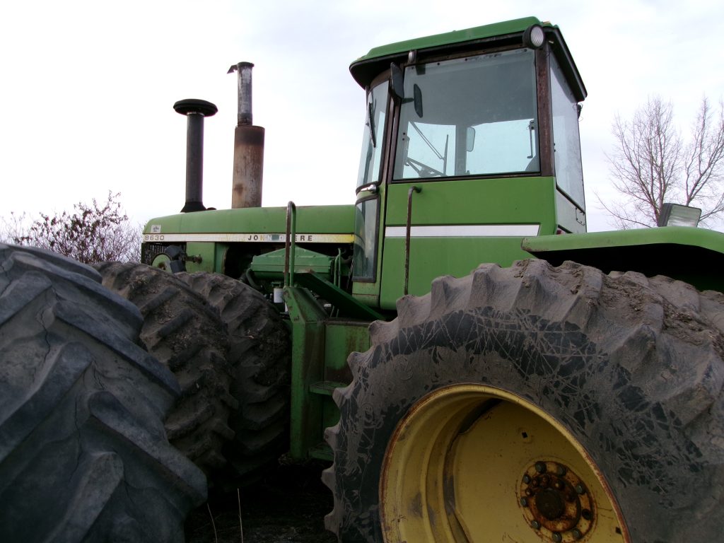 JOHNDEERE8630TRACTOR005644