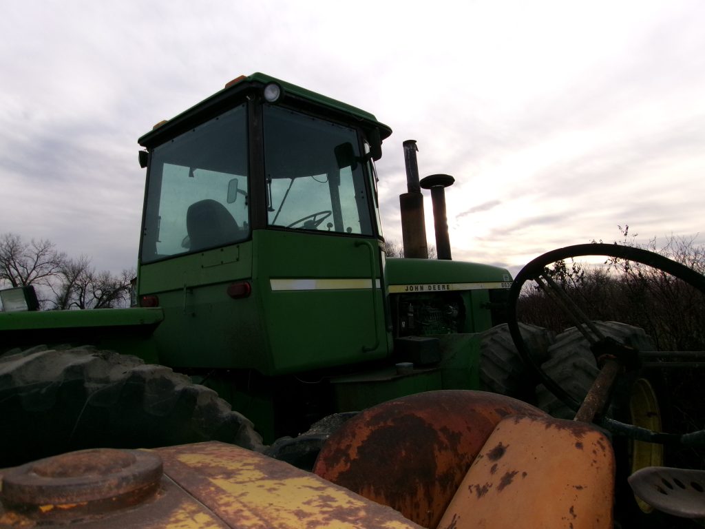 JOHNDEERE8630TRACTOR005644