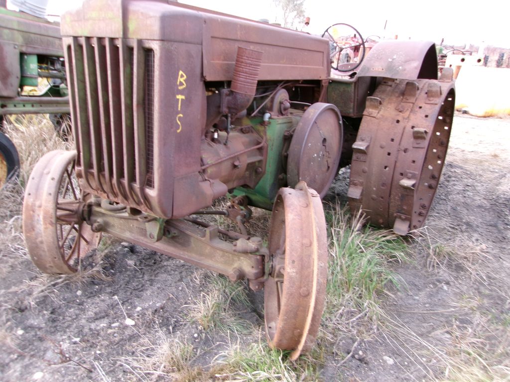 JOHNDEEREDTRACTOR176900