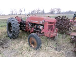 IH300UTRACTOR16634