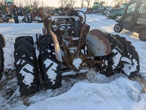 FERGUSONTE20TRACTORSHOVEL