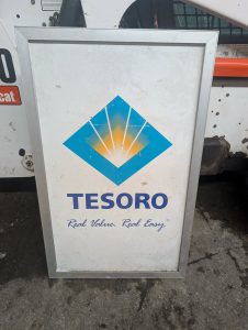 TESOROSIGN1